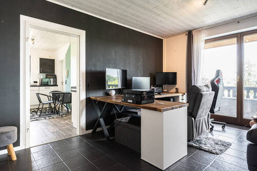 Büro/ Esszimmer - 