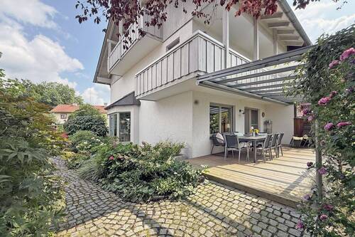 Bild 1 - Ihr neues Zuhause: Doppelhaushälfte in Raubling mit Stil