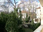 Blick vom Balkon in den Park - 