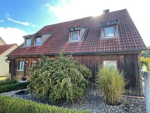 Außenansicht Straßenseite - 