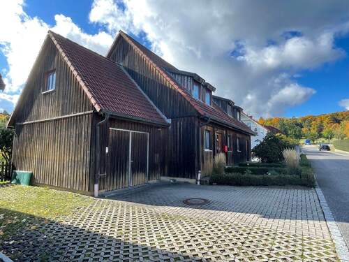 Außenansicht Straßenseite - 