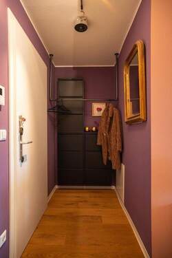 Garderobe - 2 Zimmer Etagenwohnung zum Kaufen in Waiblingen