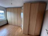 Schrank Schlafzimmer.jpeg - 