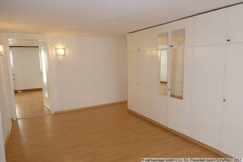 Großer Innenraum - Flur - 