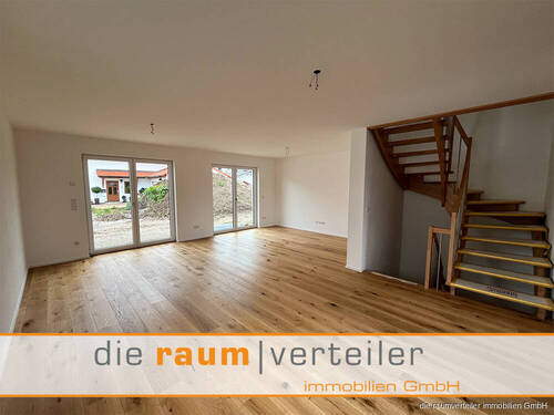 Muster von Küche ins Wohnzimmer - 4 Zimmer Doppelhaushälfte zum Kaufen in Bruckmühl
