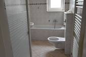 Bad mit Wanne+Dusche - 