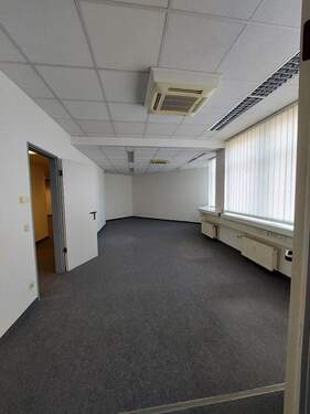 Bürofläche 5. OG - Hochwertiges Business-Ambiente mit Aussicht der Extraklasse - All-in-Miete