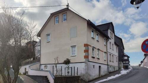 Seitenansicht - Doppelhaushälfte mit 125,00 m&sup2; in Westerburg zum Kaufen