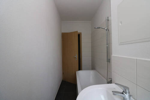 Beispiel Bad - 4 Zimmer Etagenwohnung in Freiberg