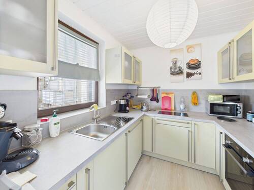 Neuwertige Einbauküche 2.OG - 