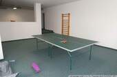 Freizeitraum Keller mit Tischtennisplatte - 