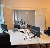 Heller Altbau-Arbeitsplatz mit hohen Decken in Köln-Mülheim - flexibel