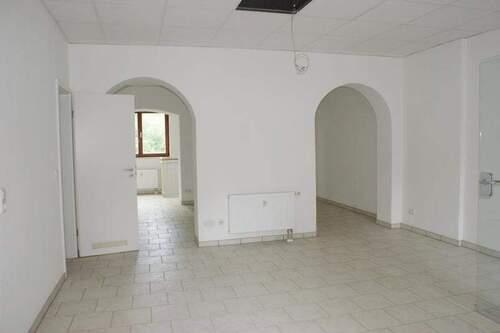 Gewerberaum 1 - 5 Zimmer Gewerbeobjekt (Büro, Produktion, Verkauf) zur Miete in Plauen