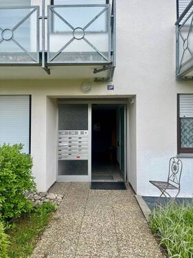 Haustüre - Etagenwohnung mit 40,90 m² in Schönwald im Schwarzwald zum Kaufen