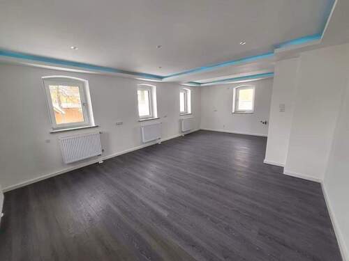 Bild 2 - 5 Zimmer Einfamilienhaus zum Kaufen in Brand