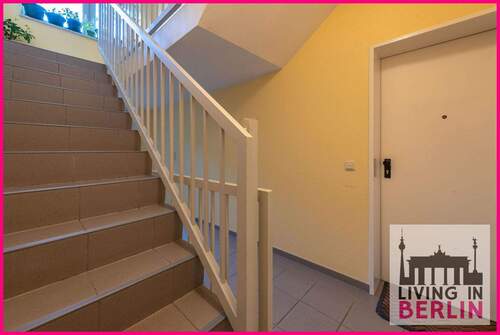 Hausflur - 4 Zimmer Etagenwohnung zum Kaufen in Berlin