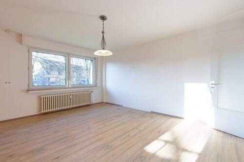 Wohnzimmer II - 2 Zimmer Etagenwohnung in Gelsenkirchen