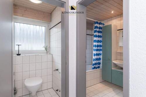 Bad mit sep. Toilette - 