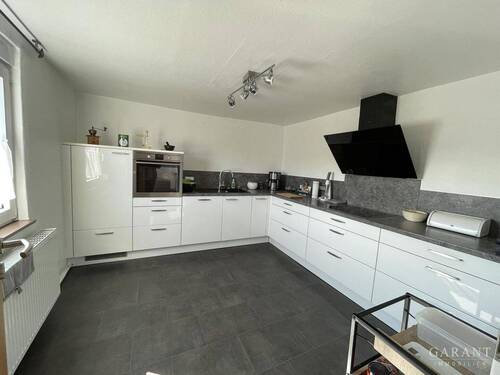 Küche - 6 Zimmer Mehrfamilienhaus, Wohnhaus in Sachsenheim