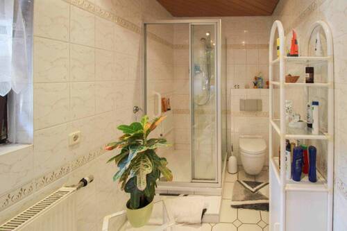 Haus 1 Bad - 