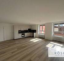 Kernsanierte 3-Zimmer-Wohnung in Lörrach-City am Senser Platz +++ Rösch Immobilien