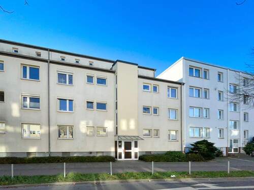 Außenfassade Frontseite - 3 Zimmer Etagenwohnung in Bremen