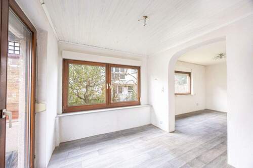 Wohnbereich EG - 6 Zimmer Mehrfamilienhaus, Wohnhaus zum Kaufen in Asperg