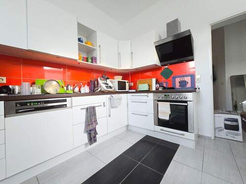 Einbauküche - Etagenwohnung mit 55,00 m&sup2; in Köthen (Anhalt) zur Miete