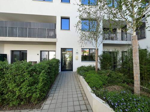 Außenansicht - 2-Zimmer-Wohnung mit EBK und Terrasse im ruhigen Innenhof!