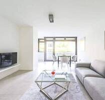 Zentral gelegene, lichtdurchflutet Wohnung in Citylage nahe Steinplatz – mit separatem Tiefgaragenplatz - Berlin Charlottenburg