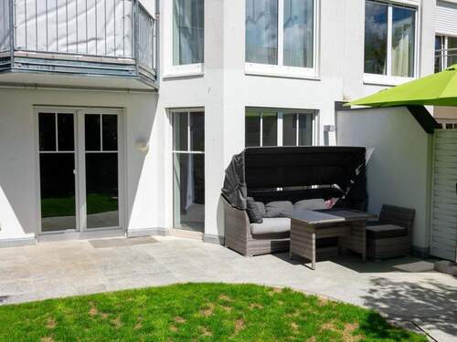 Terrasse - 7 Zimmer Doppelhaushälfte zum Kaufen in Grasbrunn