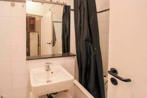 Badezimmer - Etagenwohnung mit 48,30 m&sup2; in Hürth zum Kaufen