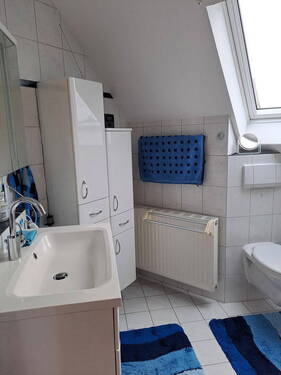 Bad 1. OG mit Badewanne+Dsuche - 