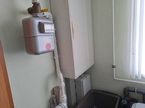 Hausw.raum / Anschl. Strom+Gas - 