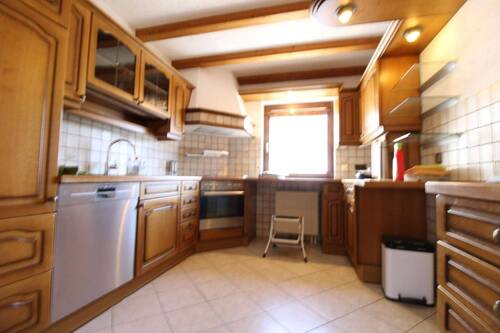3 Küche EG - 8 Zimmer Mehrfamilienhaus, Wohnhaus in Kefenrod