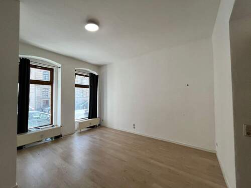 Helle Wohnung mit Balkon - 