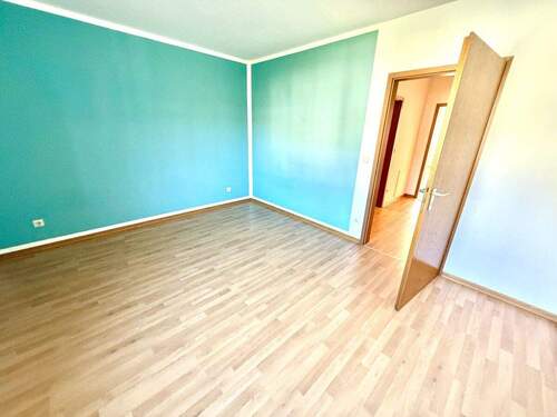 Ihr Schlafzimmer gen Diele - 