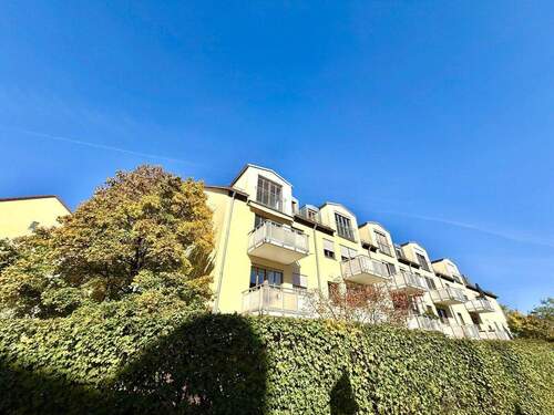 Ihre Wohnung mit Balkon von Süd-Westen - 2 Zimmer Etagenwohnung zur Miete in Regensburg