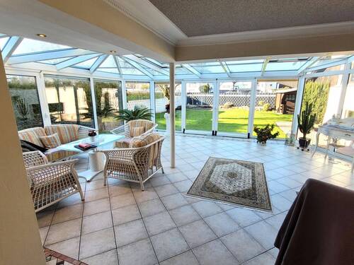 großer Wintergarten - freistehend und top gepflegt - 695.000,00 EUR Kaufpreis, ca.  170,00 m² Wohnfläche