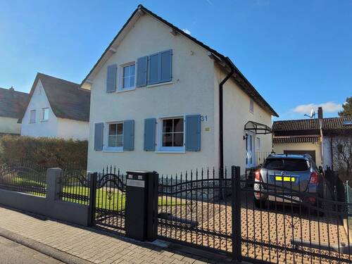 Straßenansicht - 5 Zimmer Einfamilienhaus zum Kaufen in Rüsselsheim