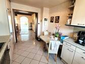 Küche im Erdgeschoss - Einfamilienhaus mit 170,00 m² in Rüsselsheim zum Kaufen