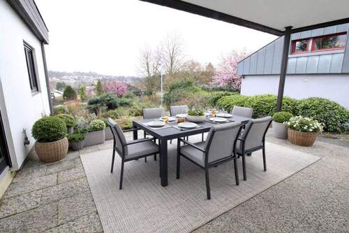 Terrasse-EG KI-generiert - 