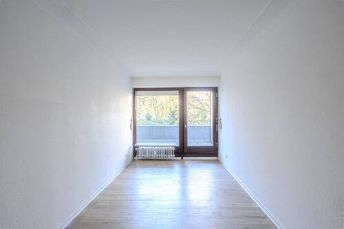 Schlafzimmer - 2 Zimmer Etagenwohnung zum Kaufen in Hamburg / Rahlstedt