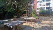 Spielplatz vor dem Haus - 