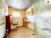 Bad mit ebenerdiger Dusche EG - 