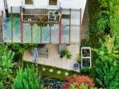 Überdachte Terrasse mit großem Garten - 