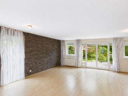 Ess-Wohnzimmer - 5 Zimmer Reihenendhaus zum Kaufen in Haar