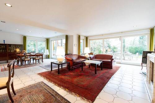 Wohn-Esszi mit W-Garten u. Terrasse - 