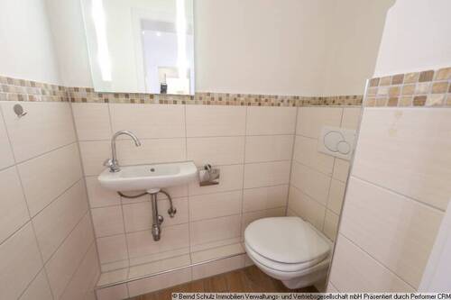 16 separates WC - 
