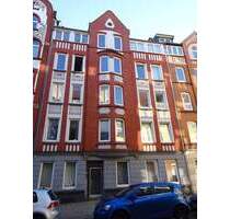 Kiel - Nähe Brauereiviertel: Vermietete 2 Zimmer Eigentumswohnung mit Balkon zu verkaufen.